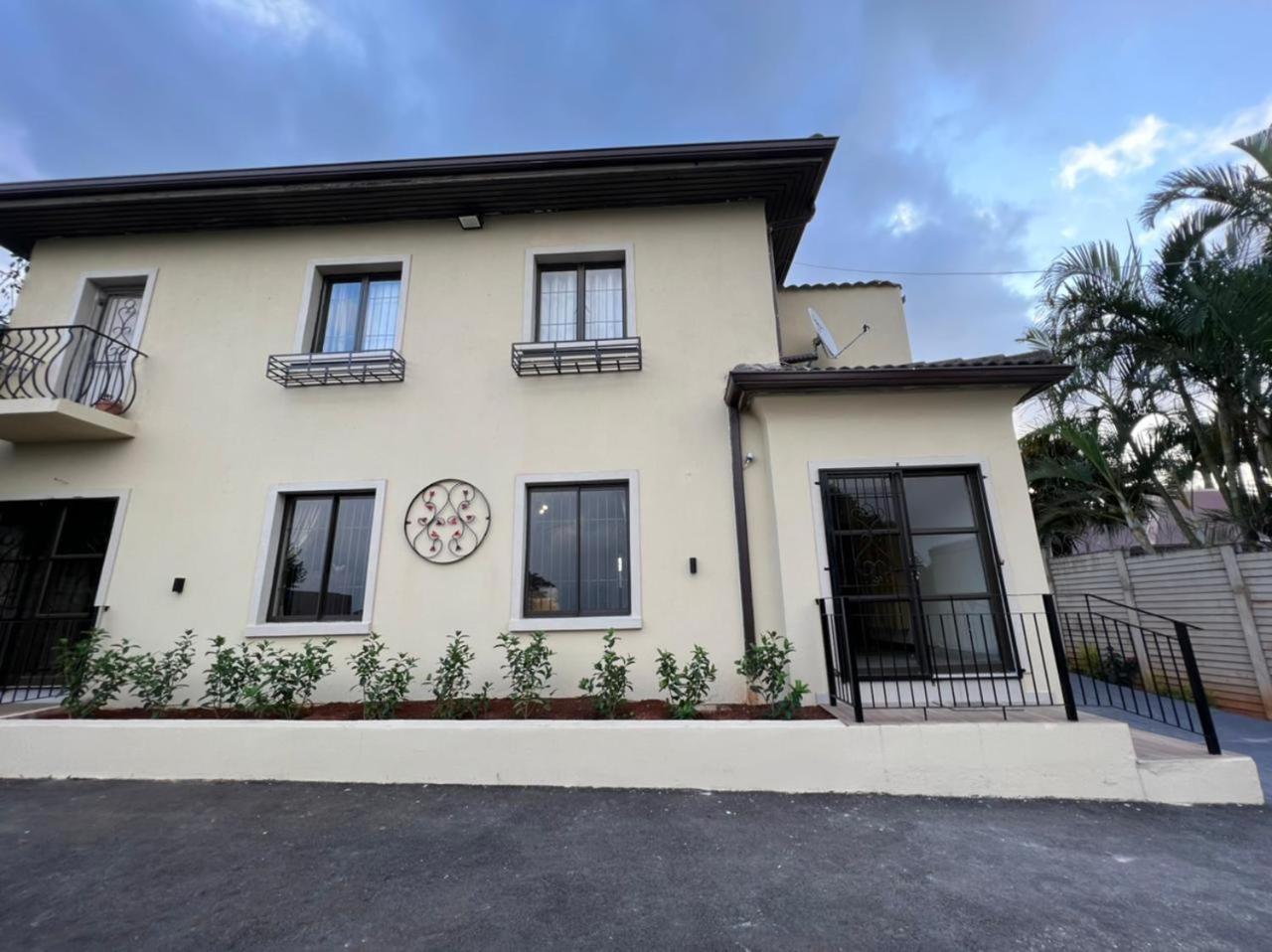 Durban Italian Villa 1&2 Værelse billede